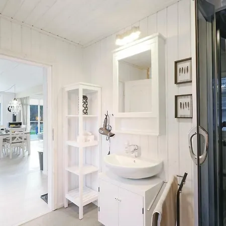 2 Bedroom Lovely In Σπίτι διακοπών Zerpenschleuse
