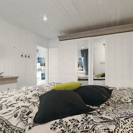 2 Bedroom Lovely In * Zerpenschleuse